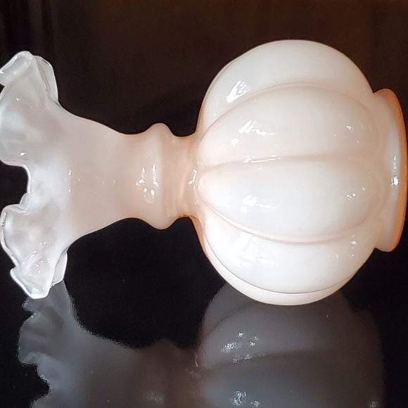 1940s Fenton Rosalene Melon Vase Dusty Rose Pink - Picture 5 of 9